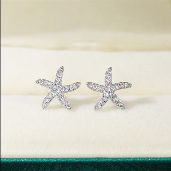 New 925 Silver Cute Starfish Diamond Stud Earrings - Picture 5 of 6